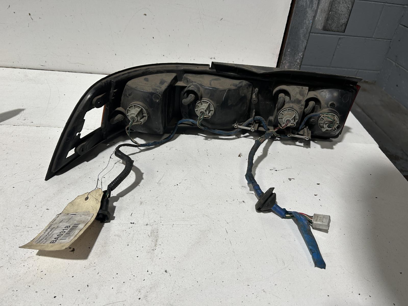 View Auto part Right Taillight Toyota Mr2 1991