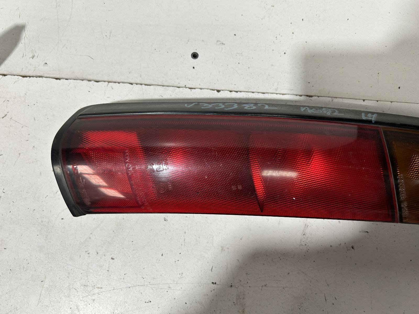 View Auto part Left Taillight Toyota Corolla 1994