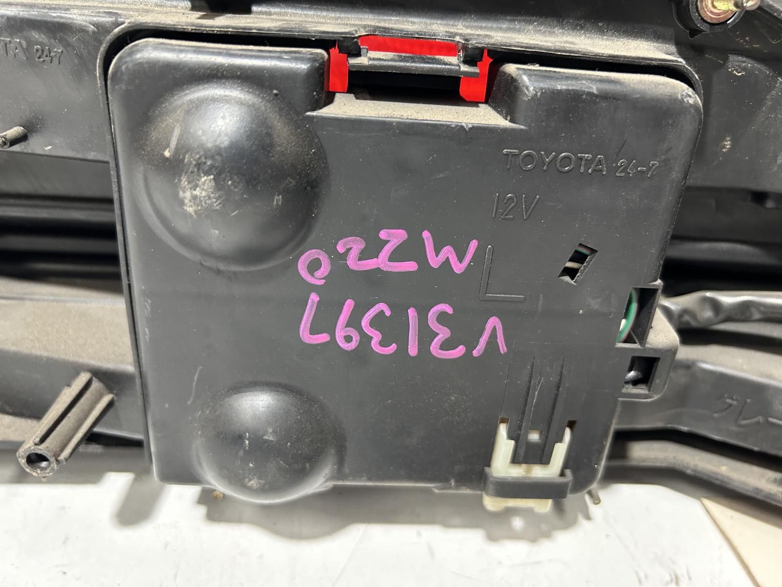 View Auto part Left Taillight Toyota Soarer 1990