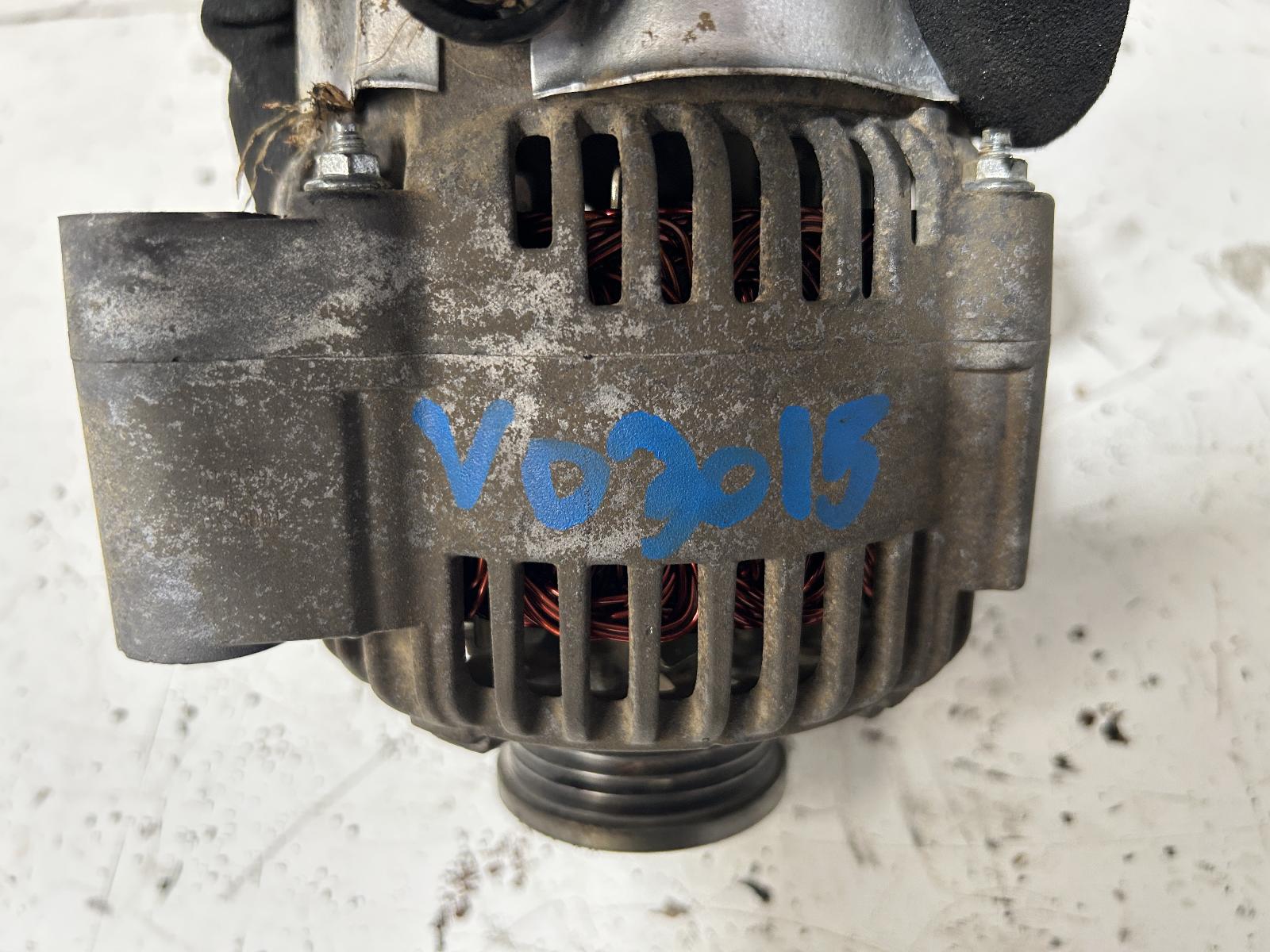 View Auto part Alternator Toyota Hilux 2004