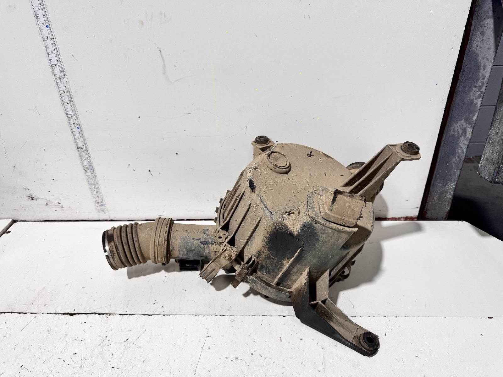 View Auto part Air Cleaner/Box Toyota Hilux 2004