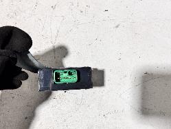 View Auto part Misc Switch/Relay Toyota Hilux 2015