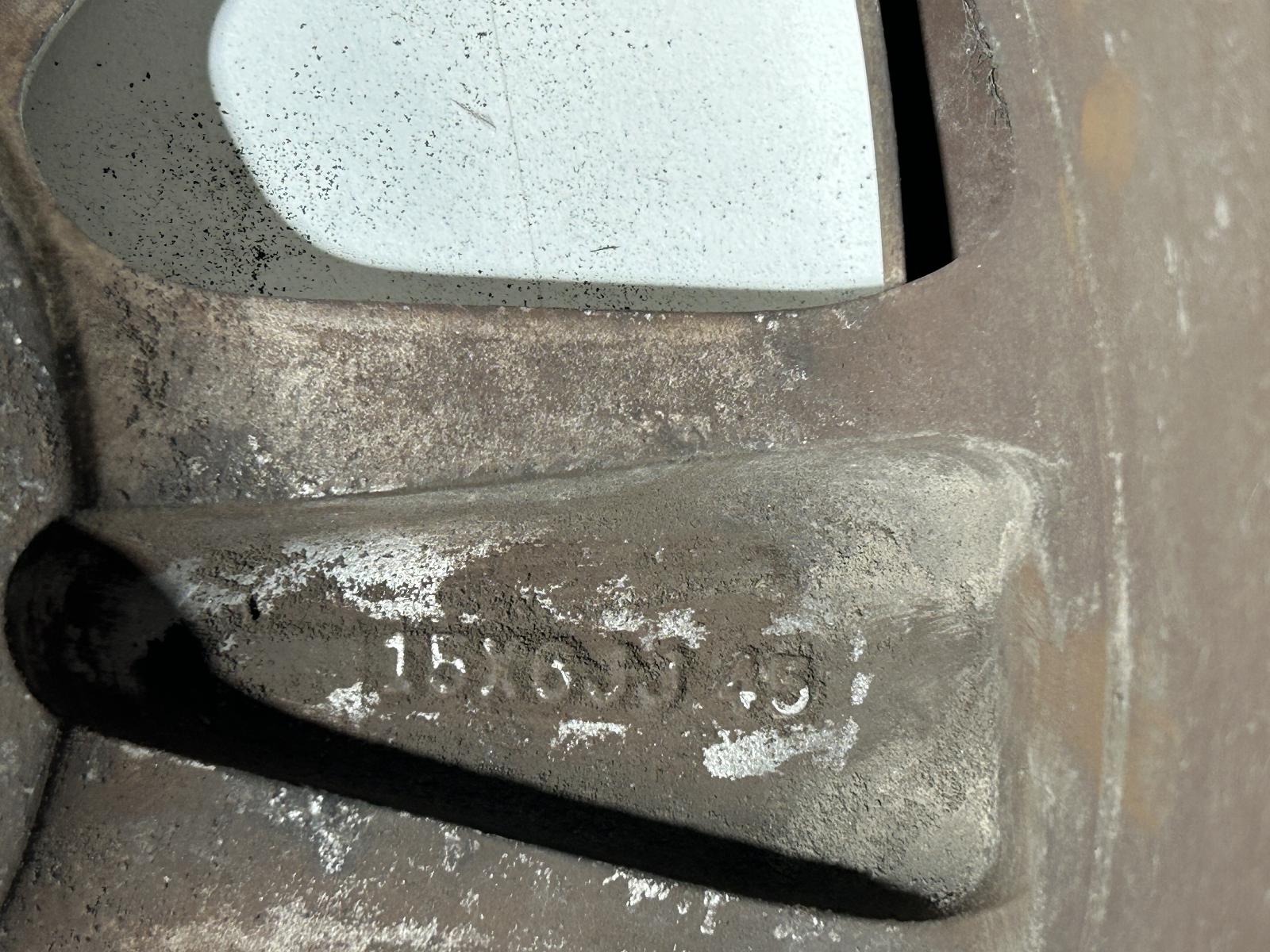 View Auto part Wheel Mag Toyota Prius 2005