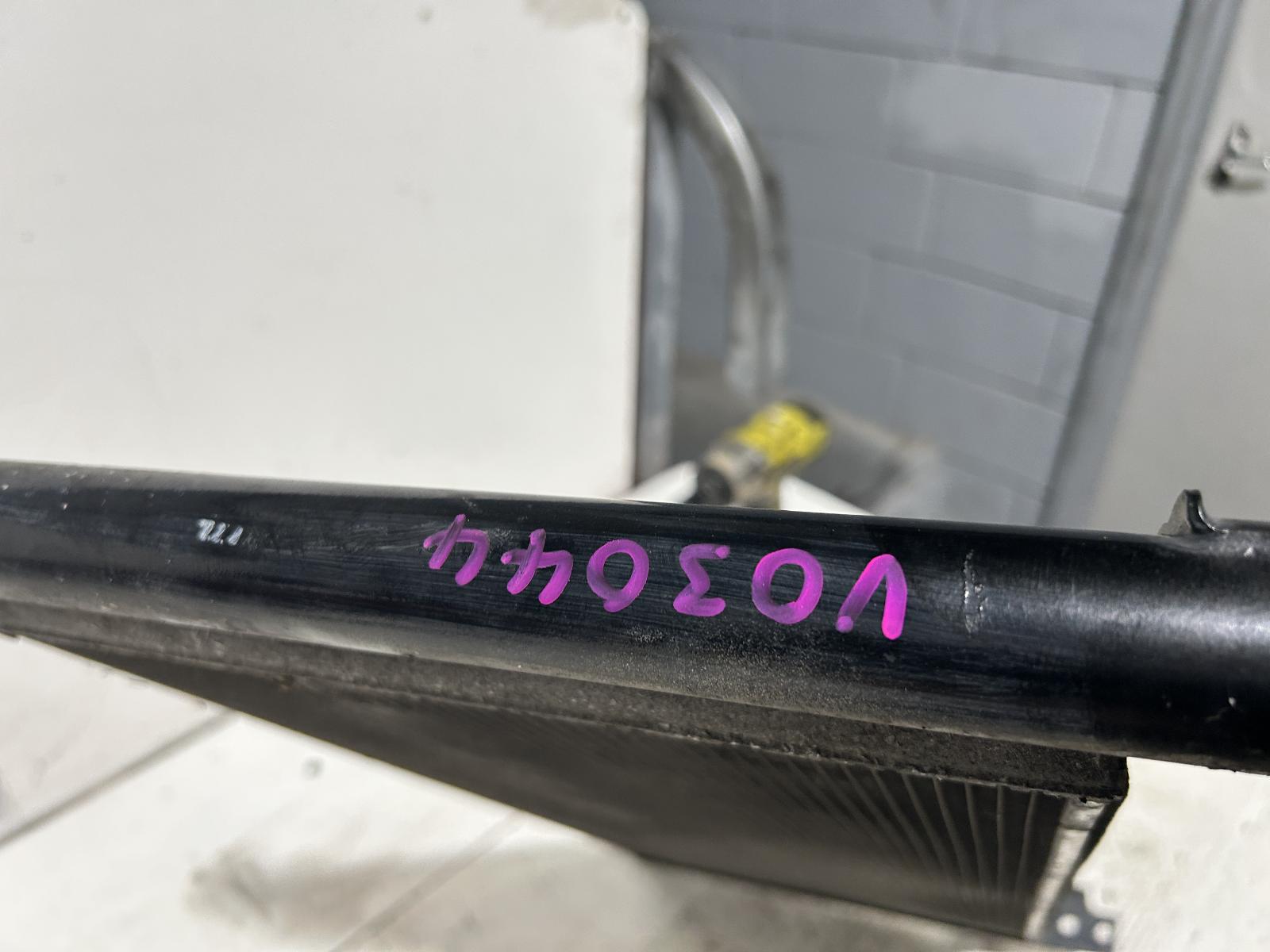 View Auto part A/C Condenser Lexus Ct200h 2012