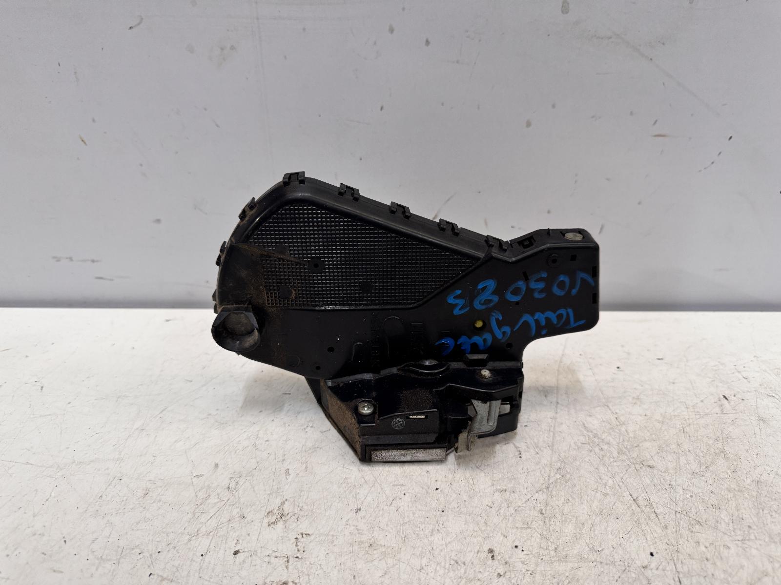 View Auto part Door/Boot/Gate Lock Toyota Rav4 2007