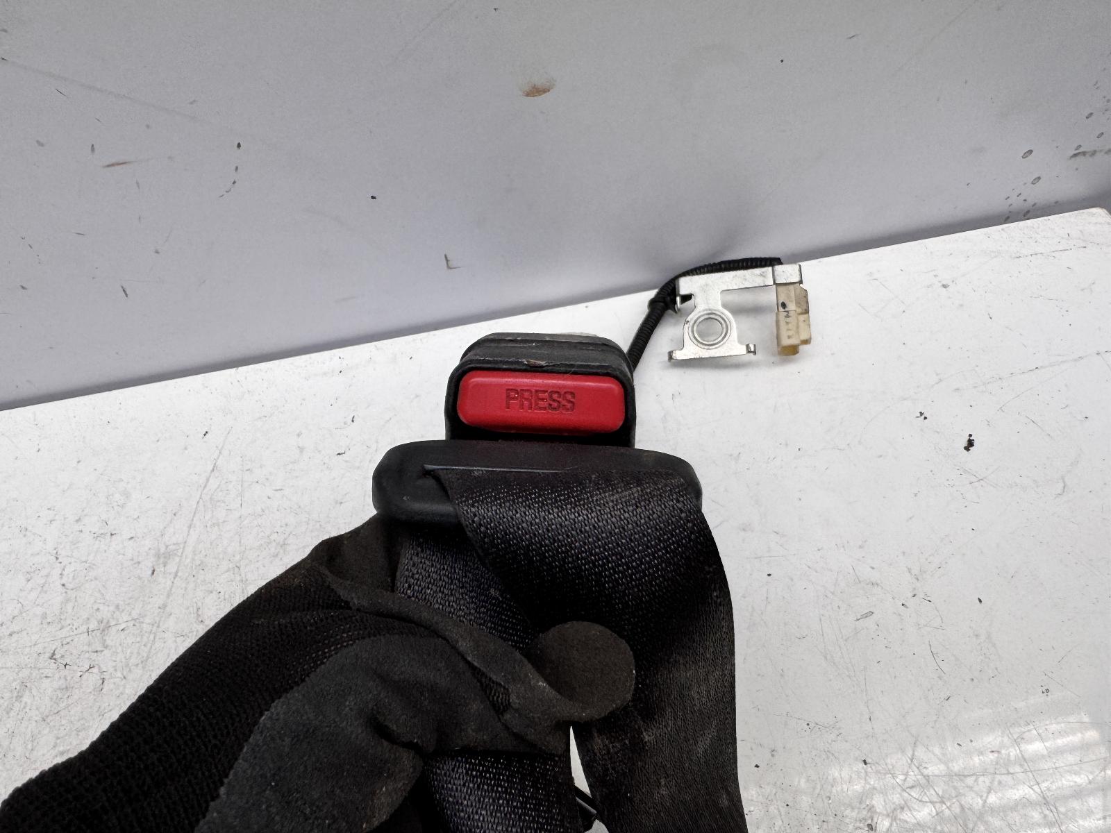 View Auto part Seatbelt/Stalk Toyota Corolla 2015