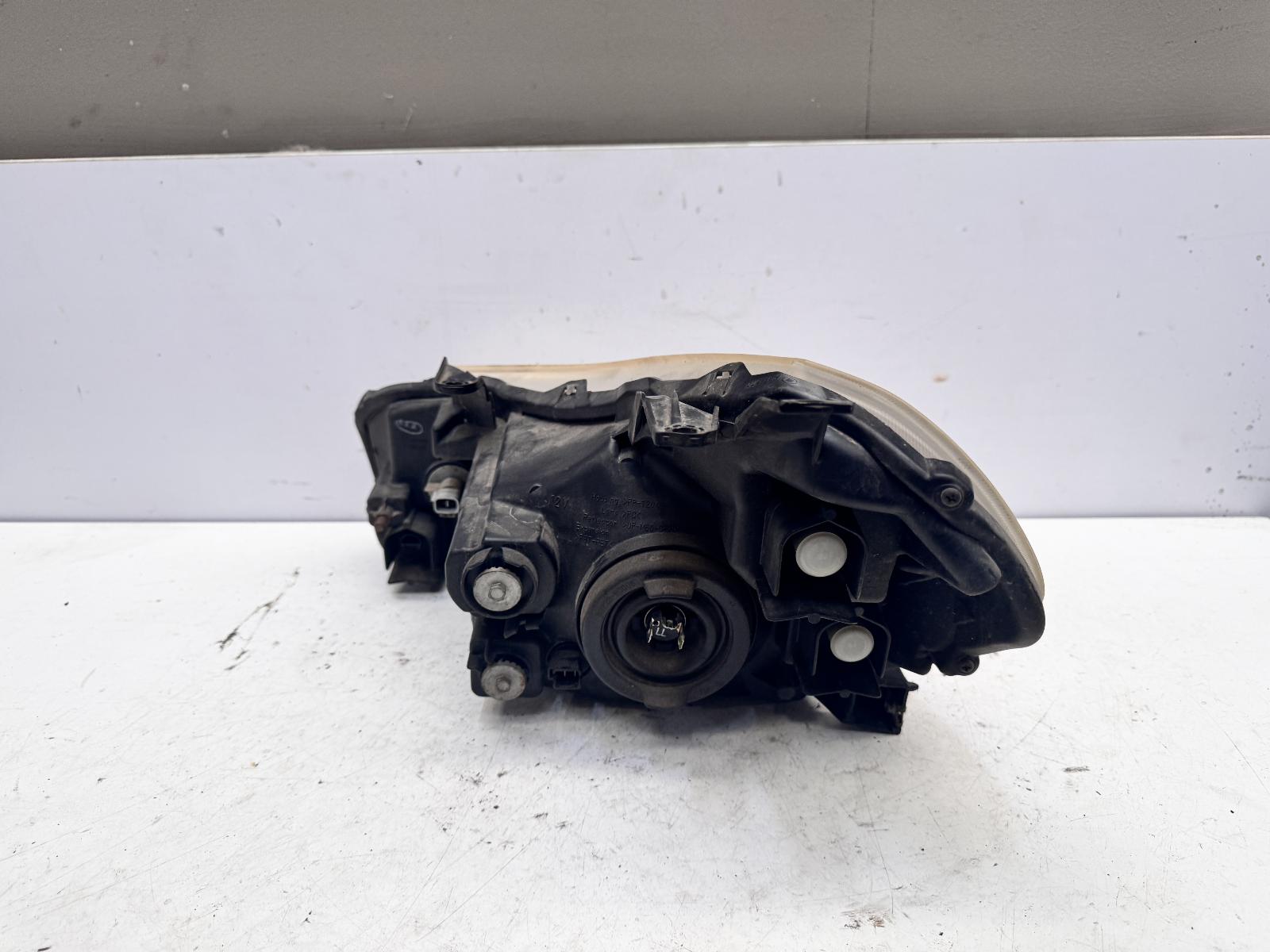 View Auto part Right Headlamp Suzuki Sx4 2007