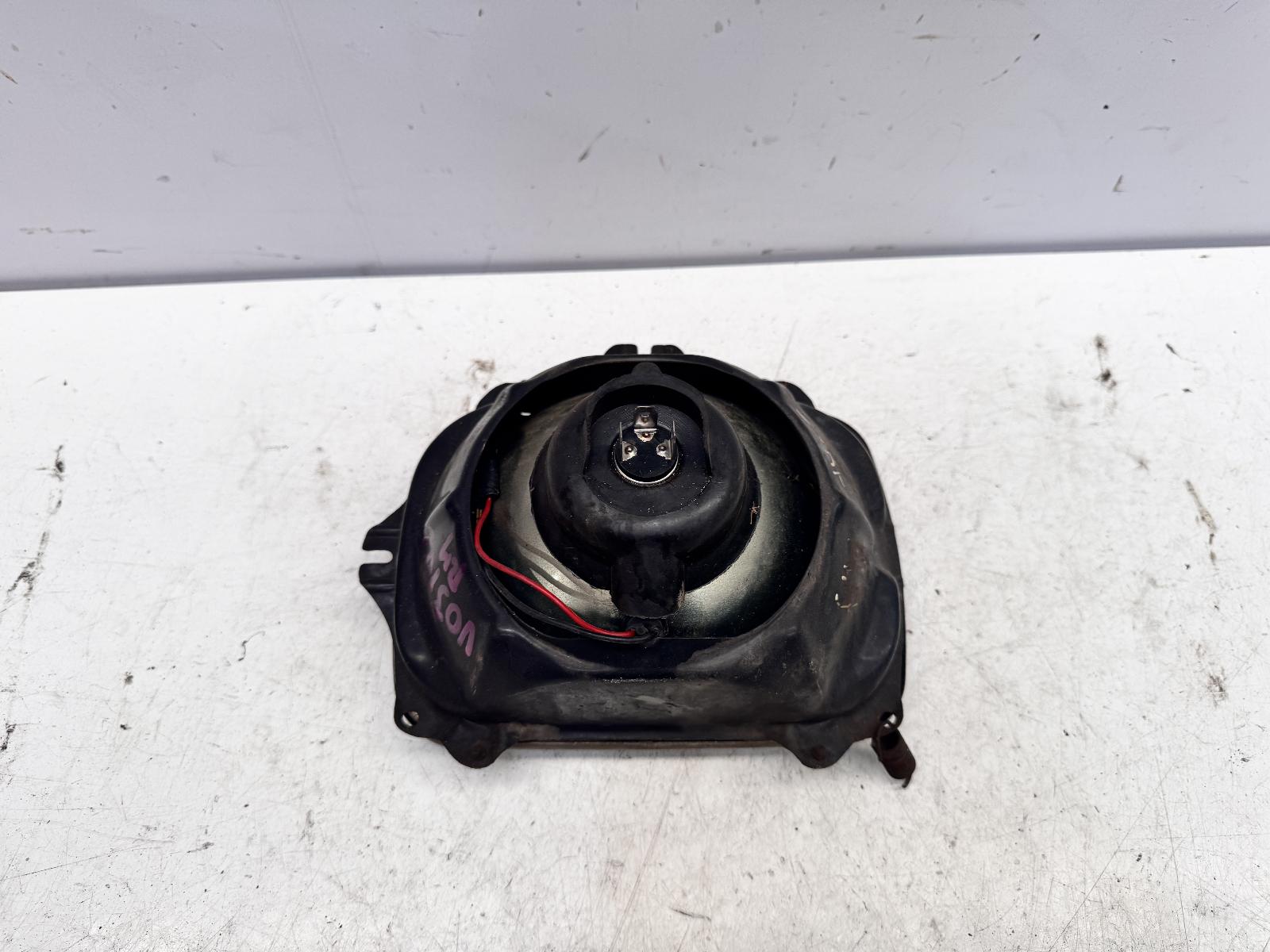 View Auto part Right Headlamp Toyota Hilux 1990
