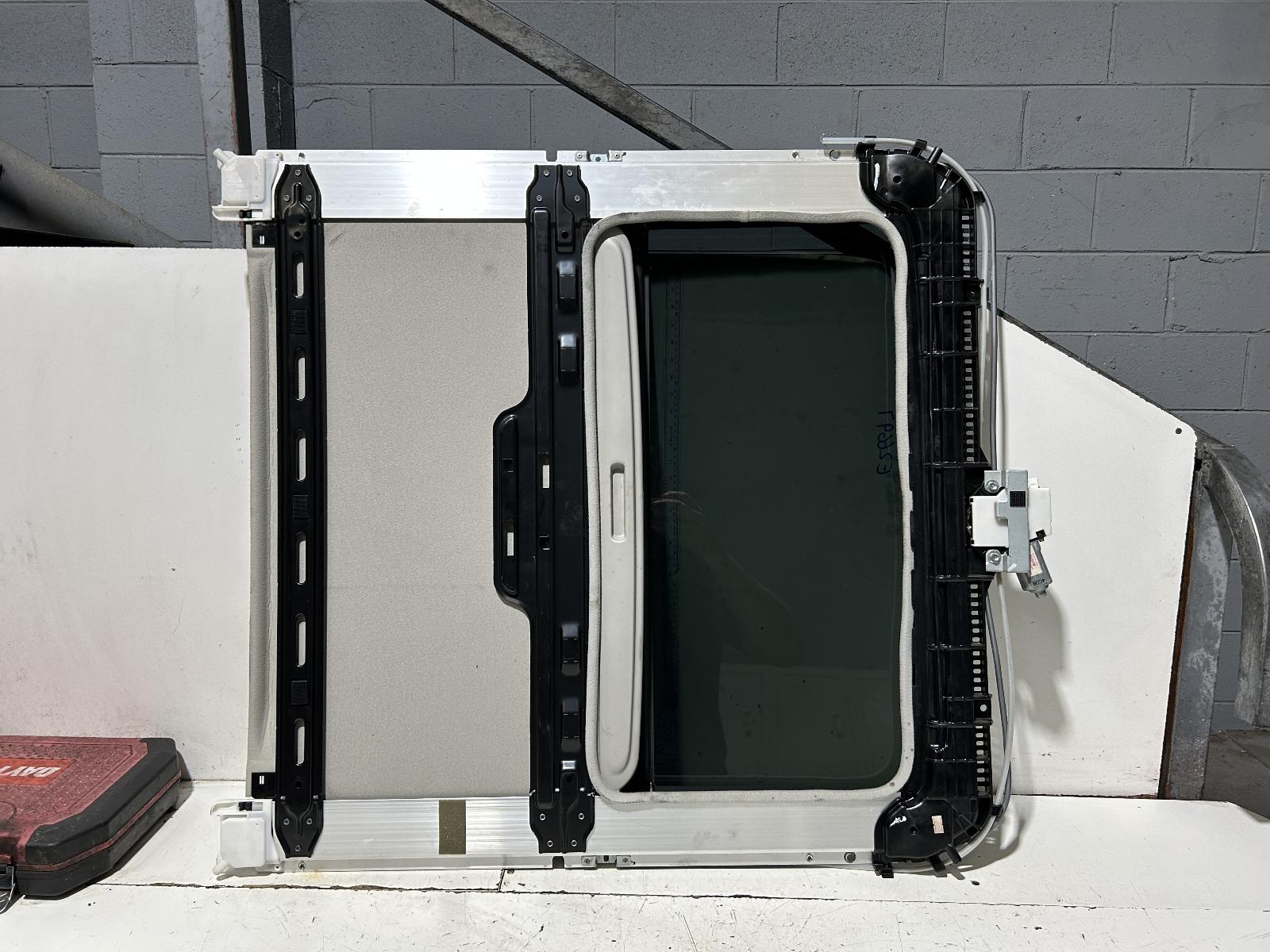 View Auto part Roof Glass/Sunroof/T Toyota Camry 2004