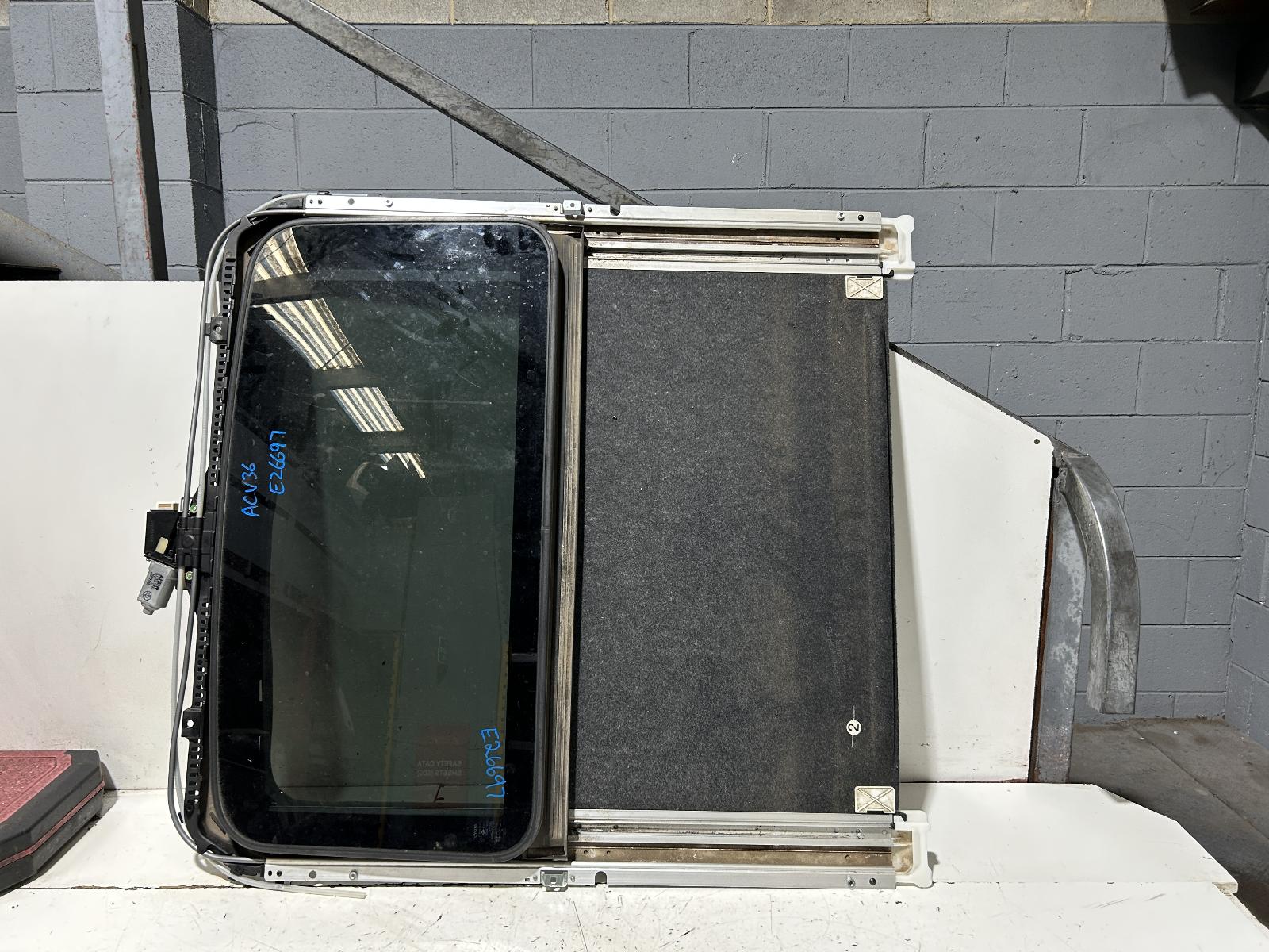 View Auto part Roof Glass/Sunroof/T Toyota Camry 2004