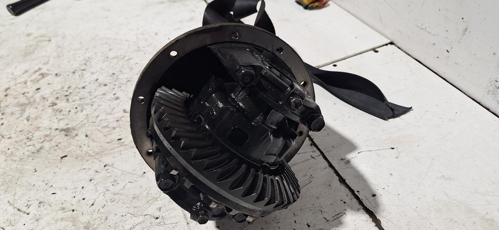View Auto part Differential Centre Toyota Prado 2004