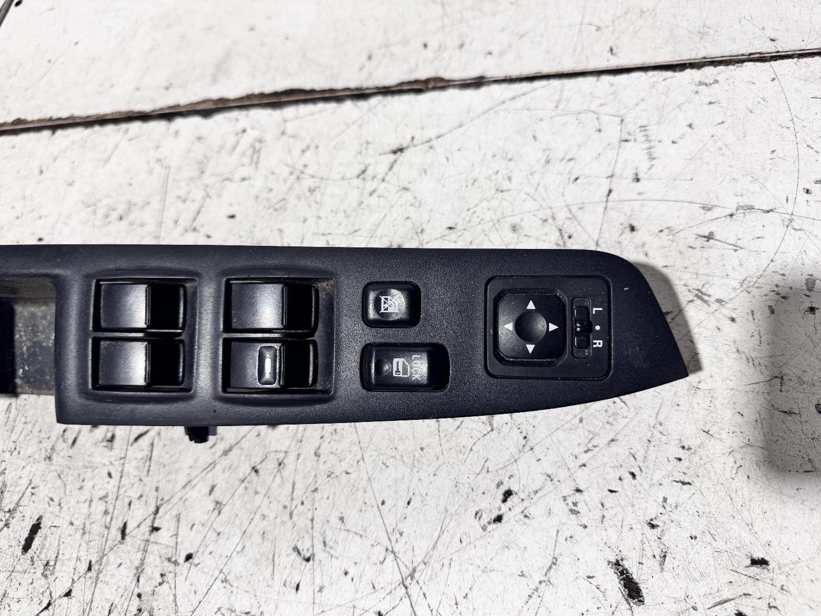 Pwr Dr Wind Switch Outlander Mitsubishi 2011