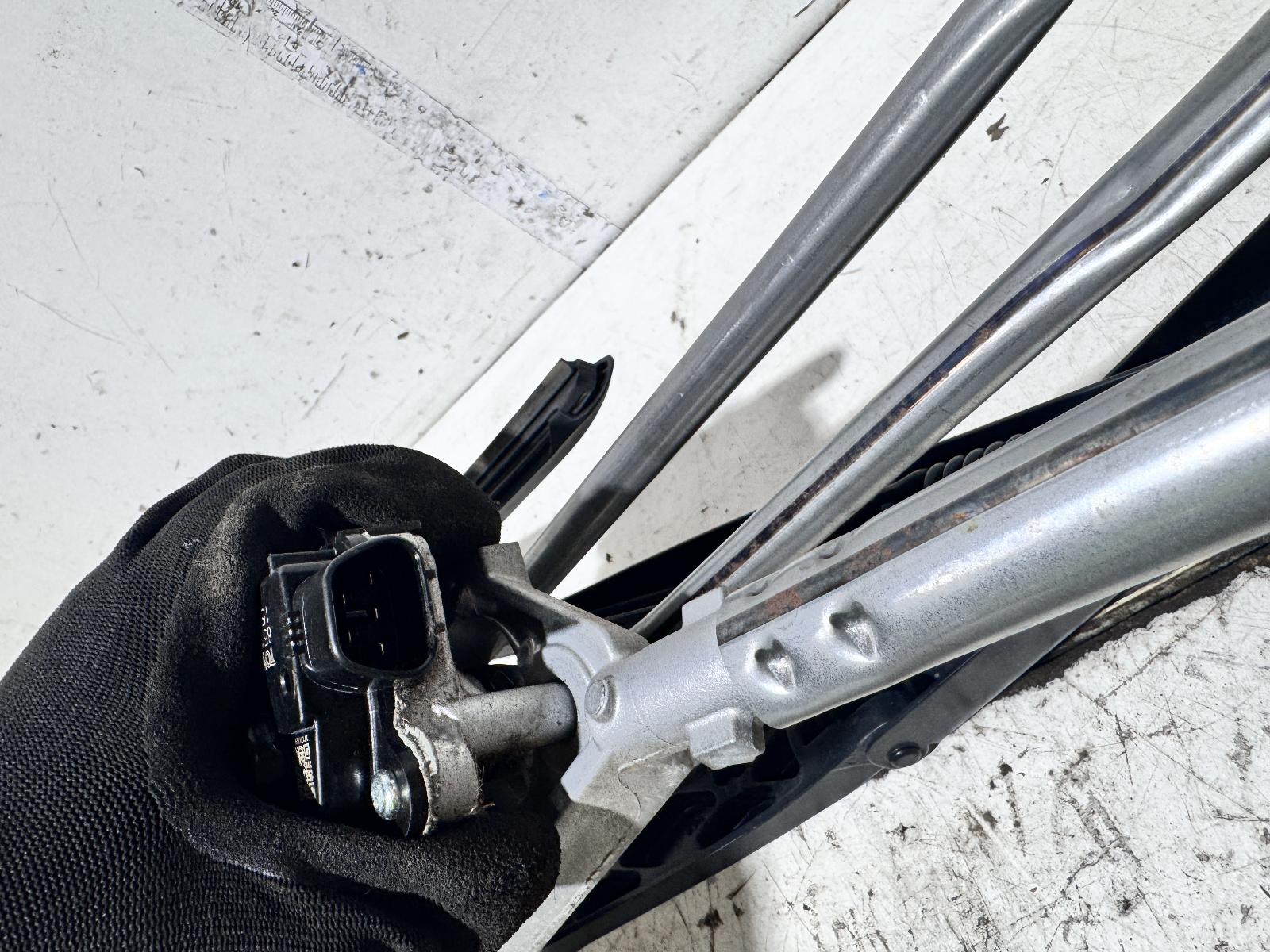 View Auto part Wiper Motor Toyota Corolla 2022