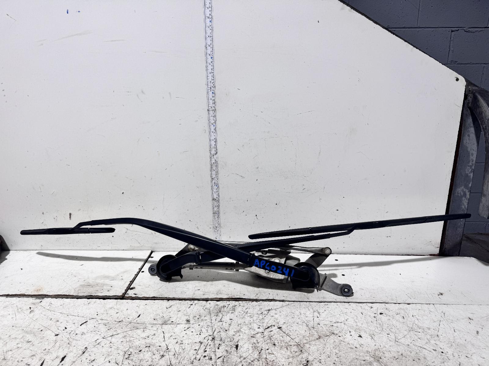 View Auto part Wiper Motor Toyota Corolla 2022