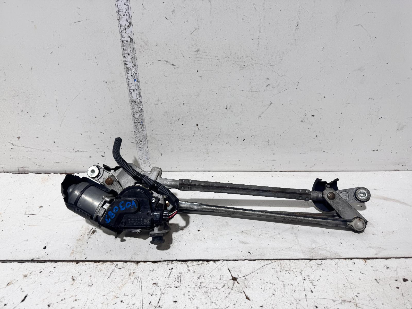 View Auto part Wiper Motor Toyota Rav4 2007