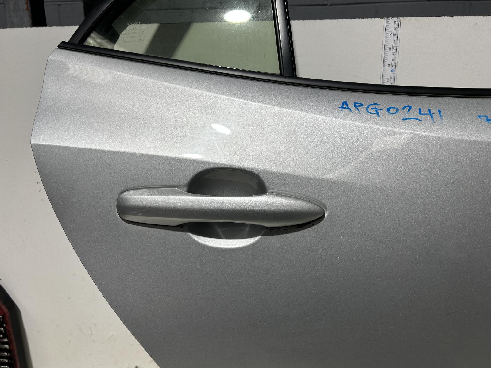View Auto part Door Handle Toyota Corolla 2022