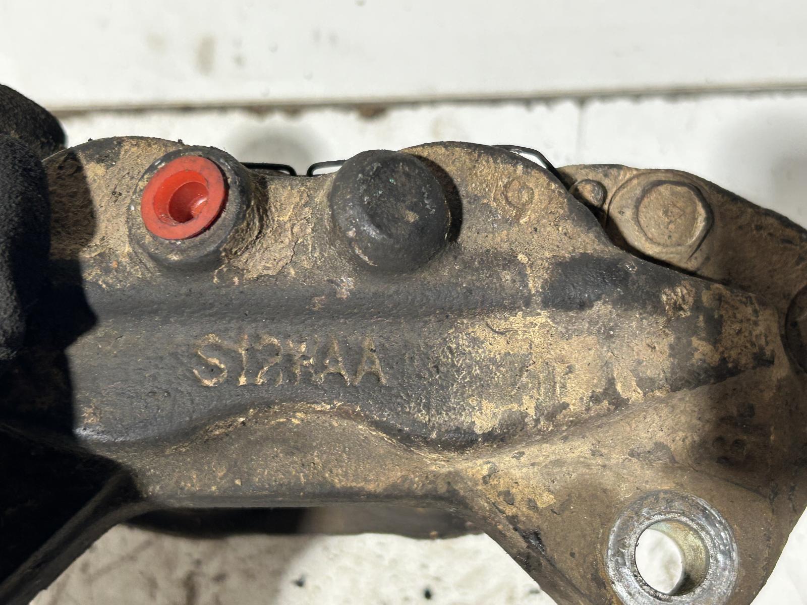 View Auto part Caliper Toyota Hilux 2010