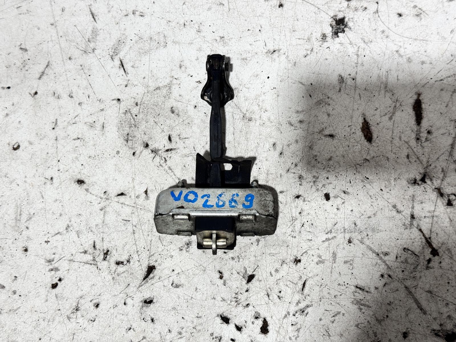 View Auto part Door Hinge/Runner Toyota Prado 2004