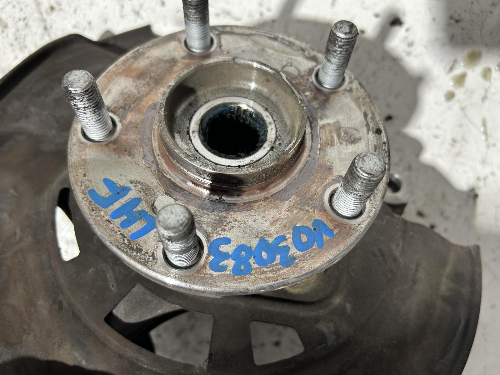 View Auto part Left Front Hub Assembly Toyota Rav4 2007