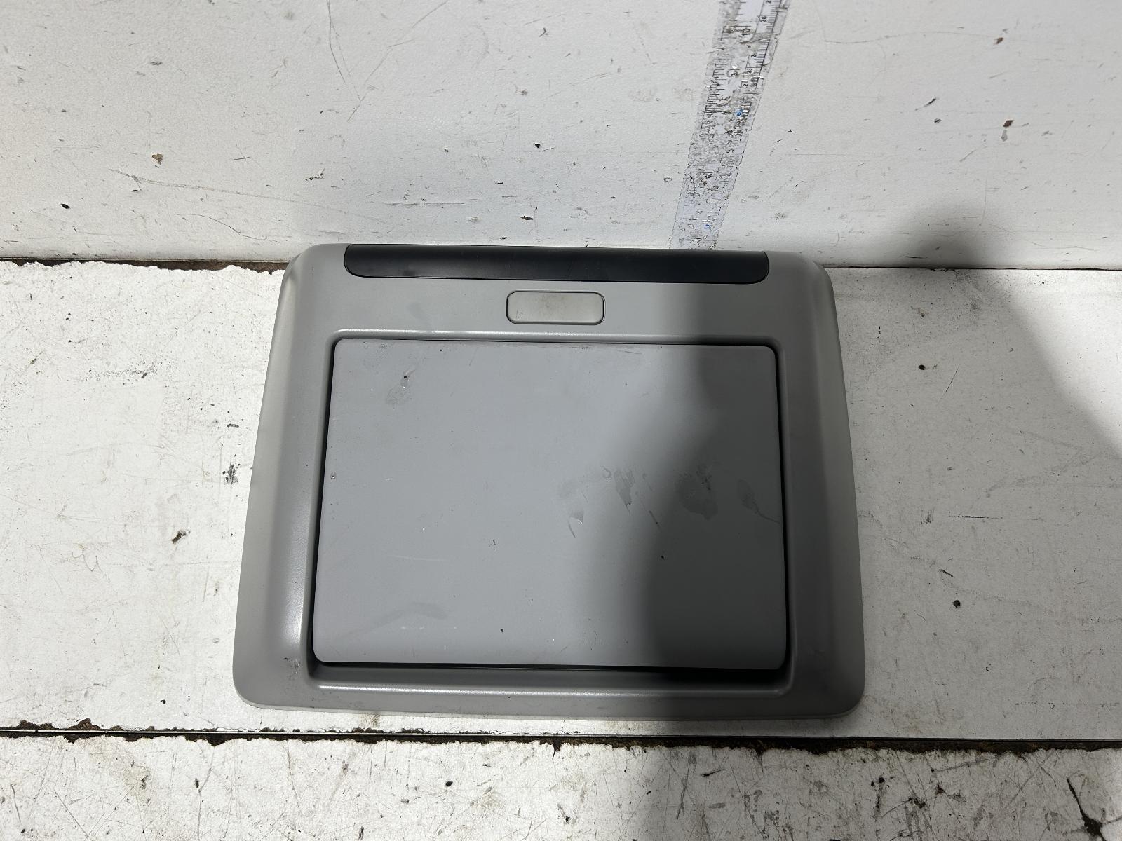 View Auto part Radio/Cd/Dvd/Sat/Tv Toyota Kluger 2015