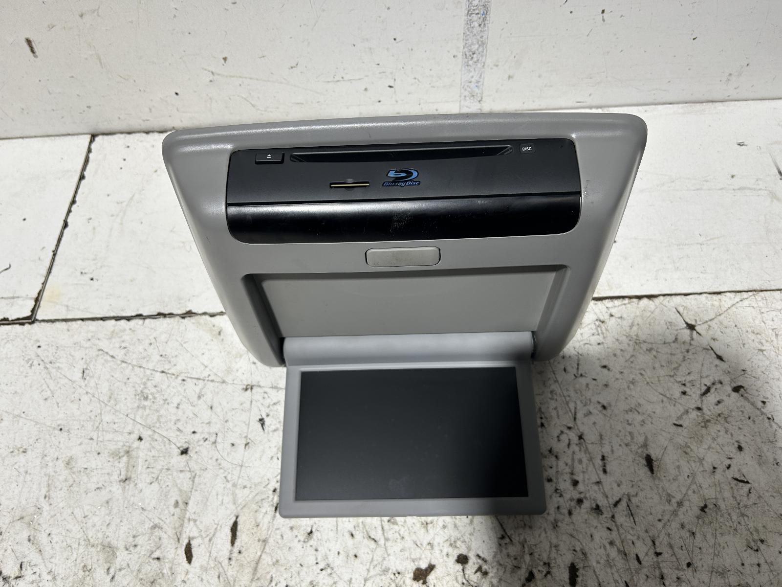 View Auto part Radio/Cd/Dvd/Sat/Tv Toyota Kluger 2015