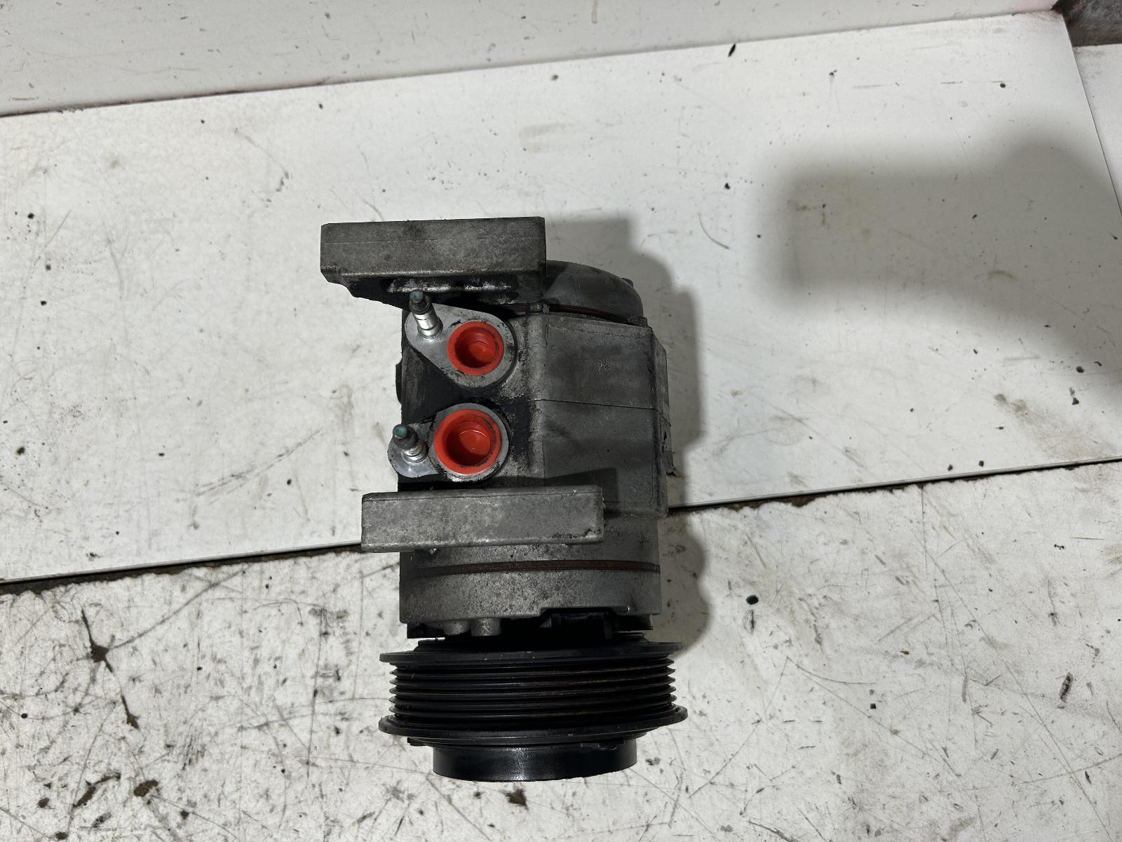 View Auto part A/C Compressor Jeep Grandcherokee 2012