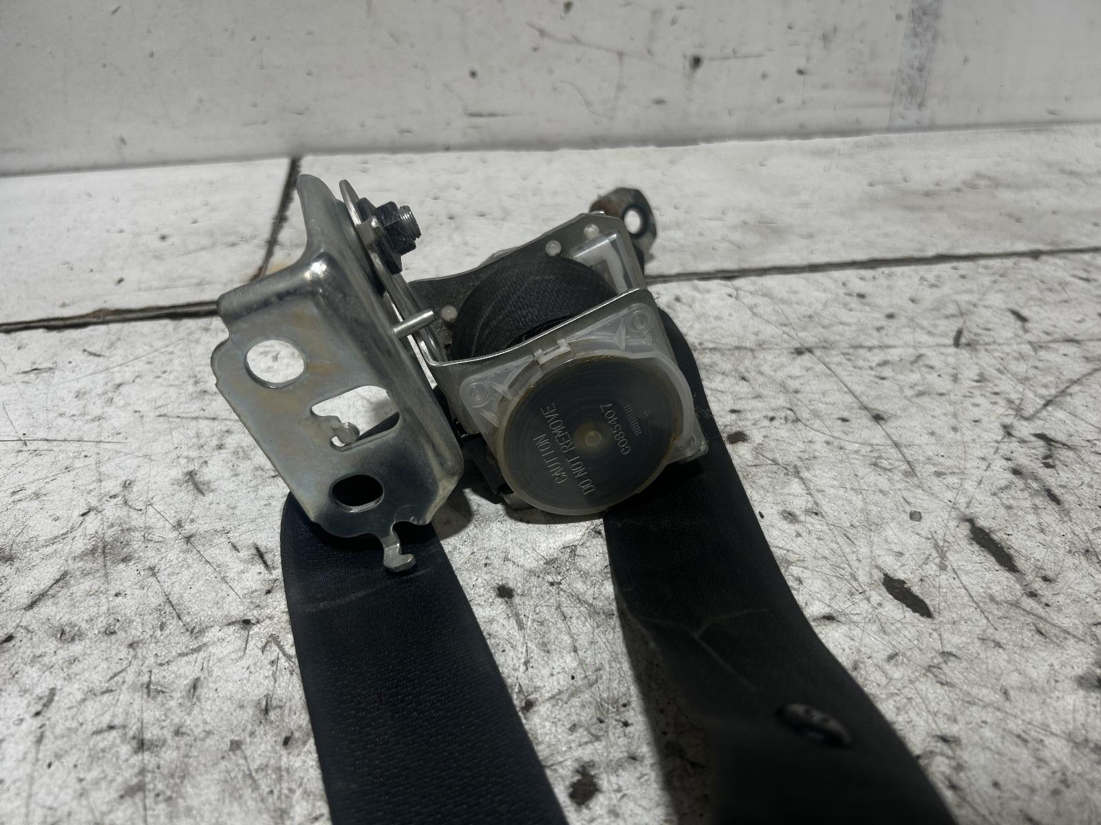 View Auto part Seatbelt/Stalk Toyota Corolla 2010