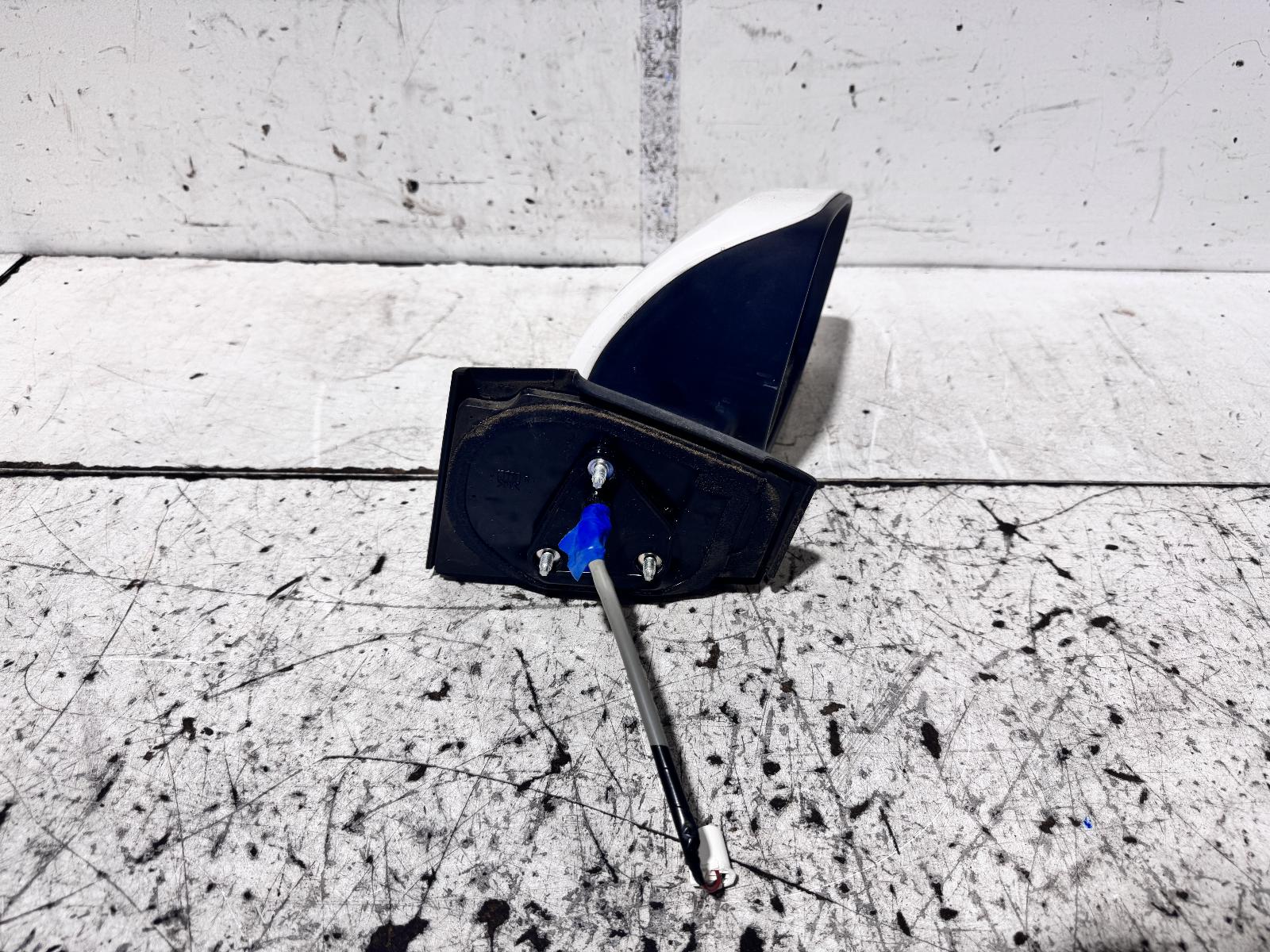 View Auto part Right Door Mirror Toyota Yaris 2007