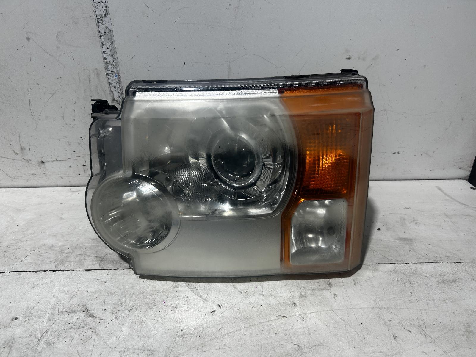 View Auto part Left Headlamp Land Rover Discovery 2009