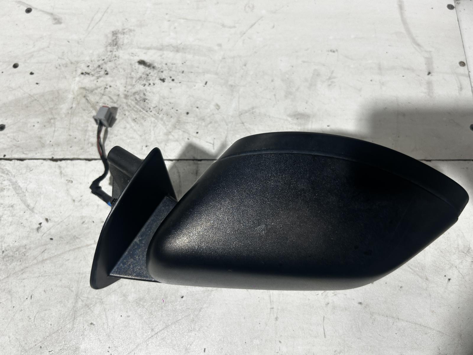 View Auto part Left Door Mirror Land Rover Discovery 2009
