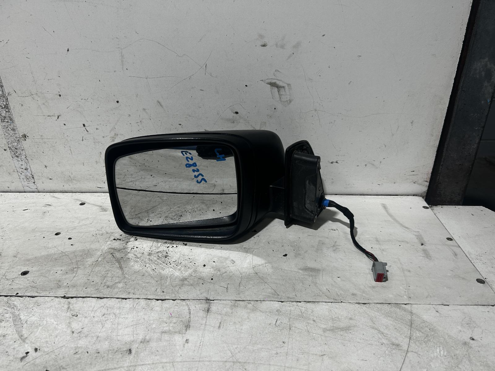 View Auto part Left Door Mirror Land Rover Discovery 2009