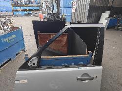 View Auto part Left Front Door Land Rover Discovery 2009
