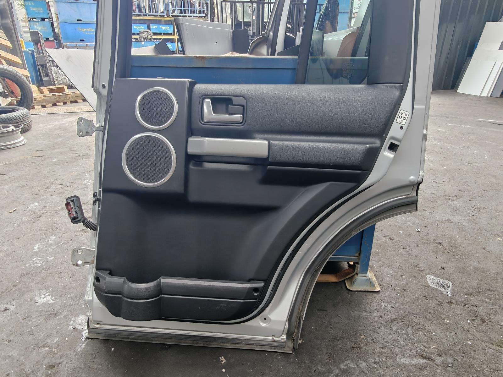 View Auto part Pwr Dr Wind Switch Land Rover Discovery 2009