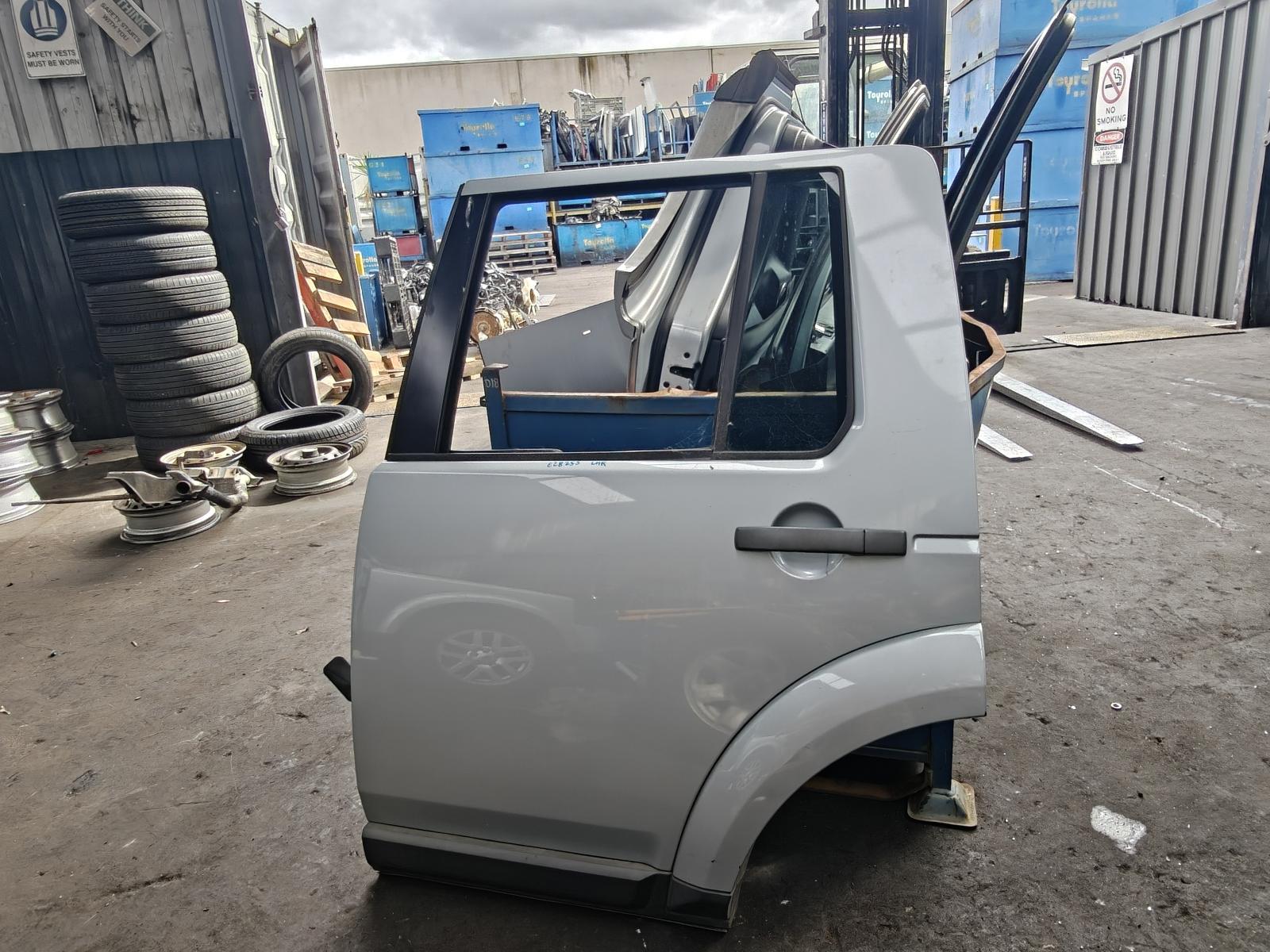 View Auto part Left Rear 1/4 Door Glass Land Rover Discovery 2009