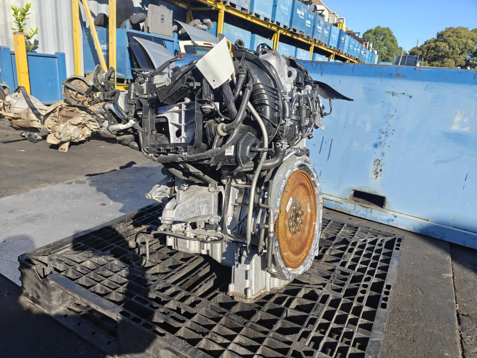 View Auto part Engine Mercedes C Class 2014