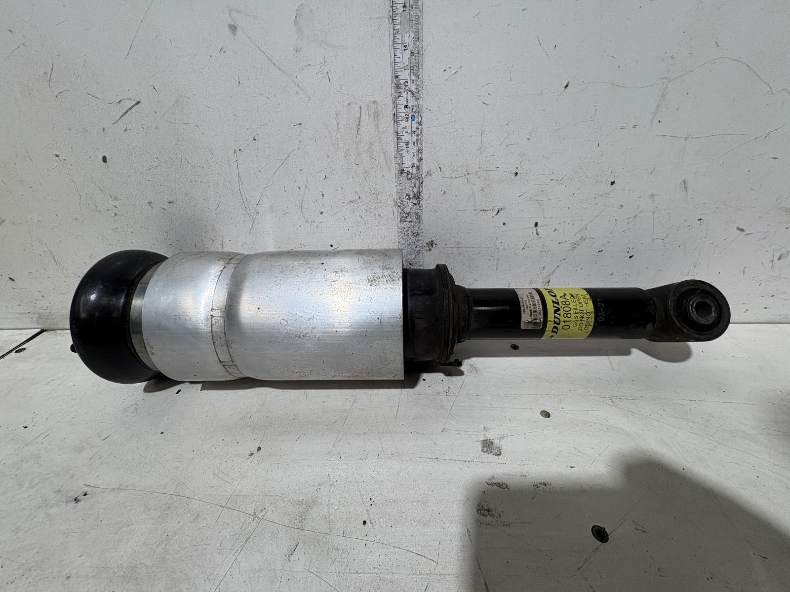View Auto part Right Front Strut Land Rover Discovery 2009