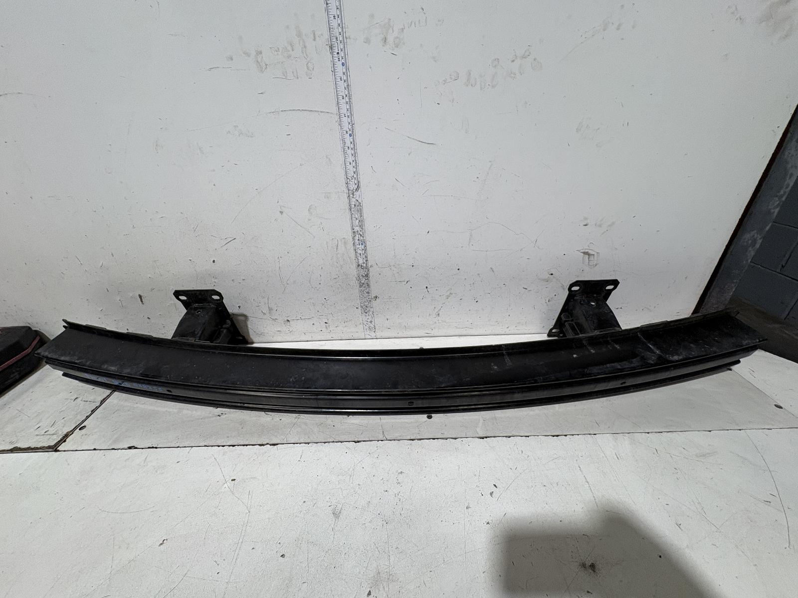 View Auto part F/Bar Reinforc/Brack Land Rover Discovery 2009