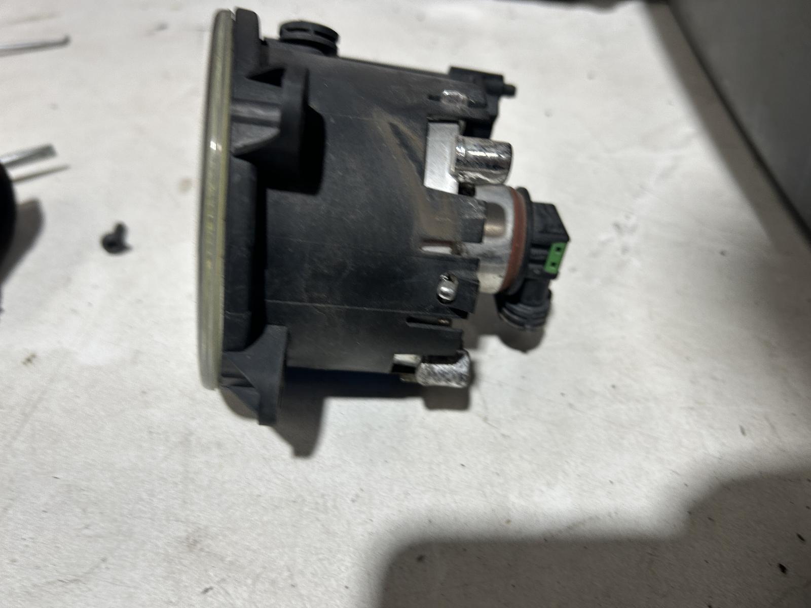 View Auto part Left Indicator/Fog/Side Land Rover Discovery 2009
