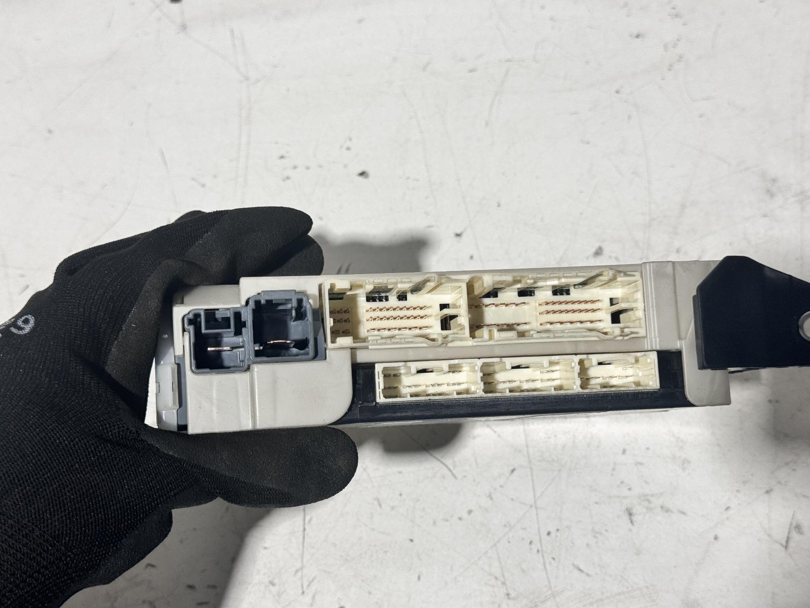 View Auto part Ecu Lexus Is Series 2015