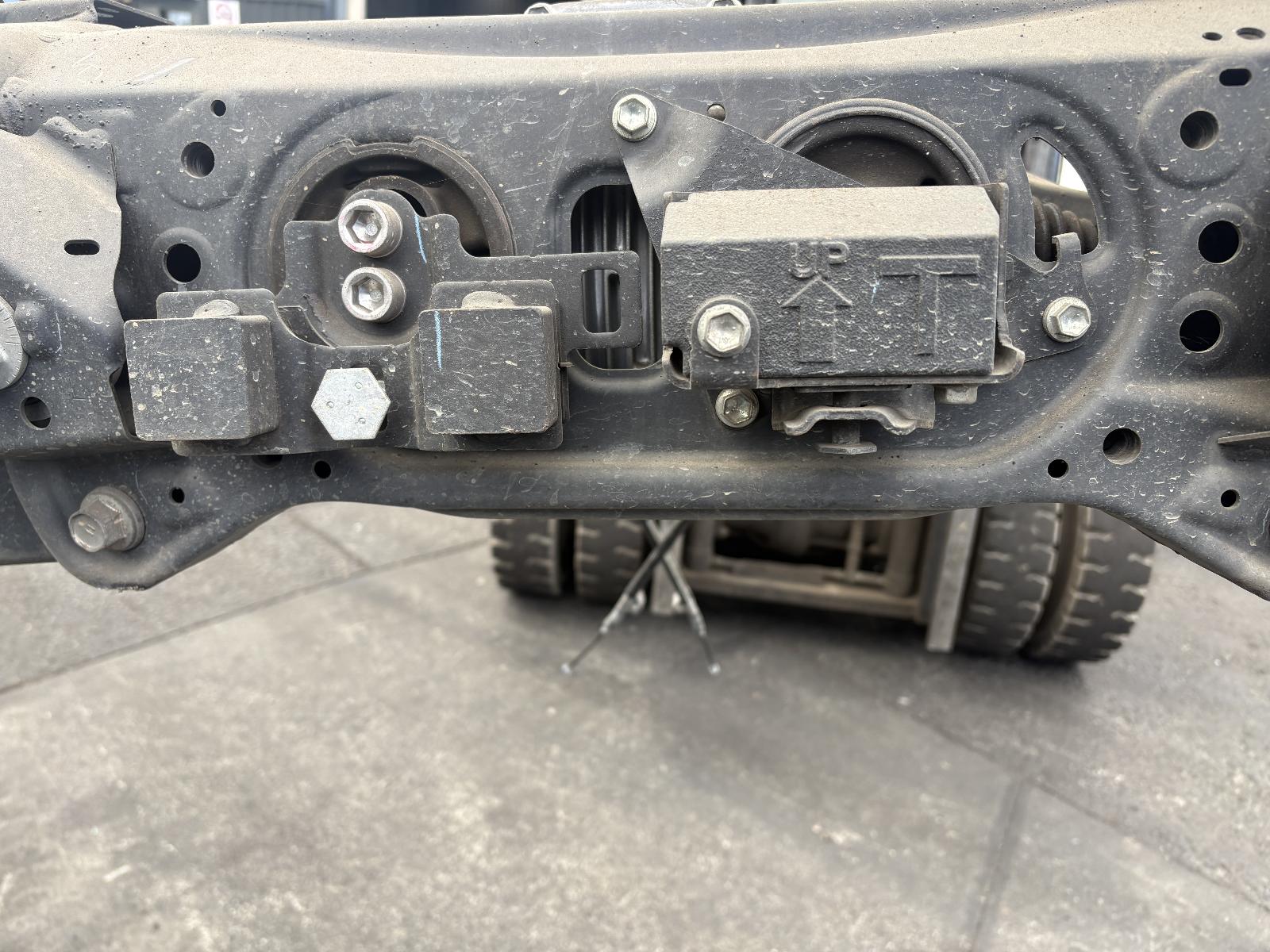 View Auto part Caliper Lexus Is Series 2015