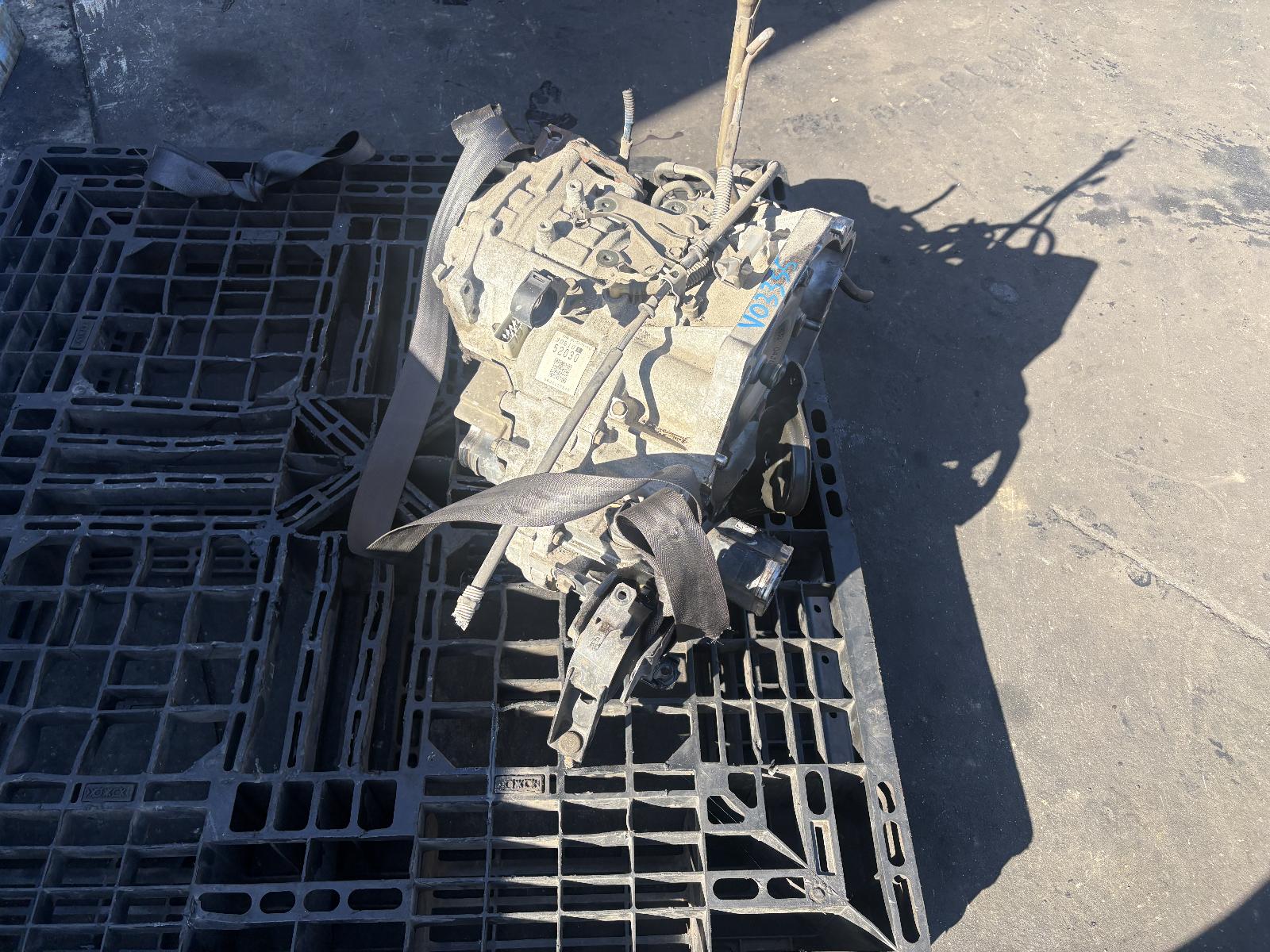 View Auto part Trans/Gearbox Toyota Echo 2004
