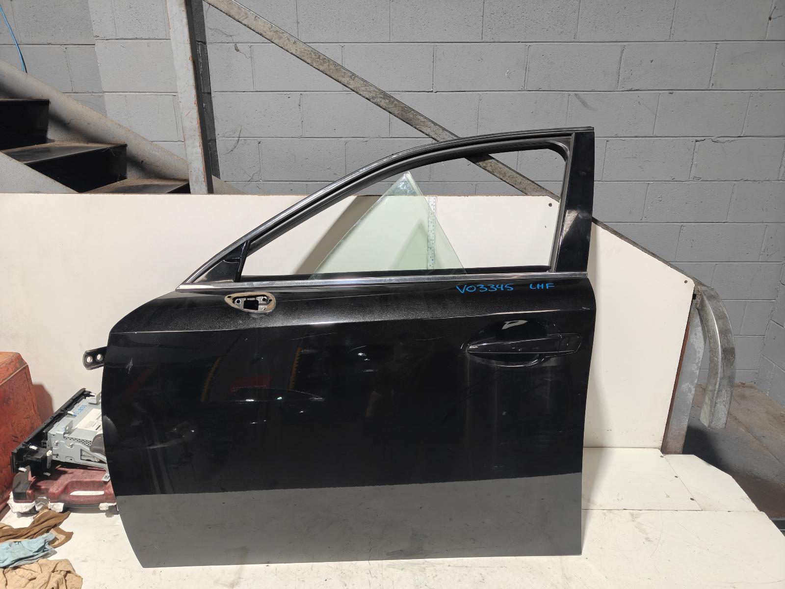 2015 Lexus Is Series Door Hinge/Runner View Auto part Door Hinge/Runner Lexus Is Series 2015