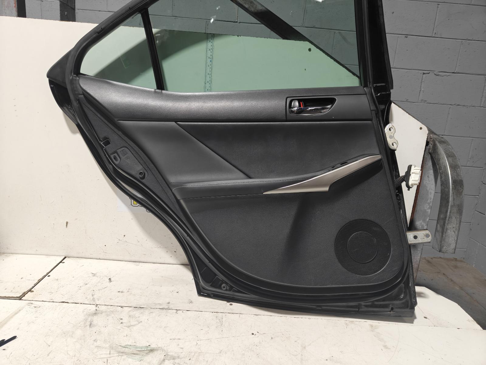 2015 Lexus Is Series Door Hinge/Runner View Auto part Door Hinge/Runner Lexus Is Series 2015