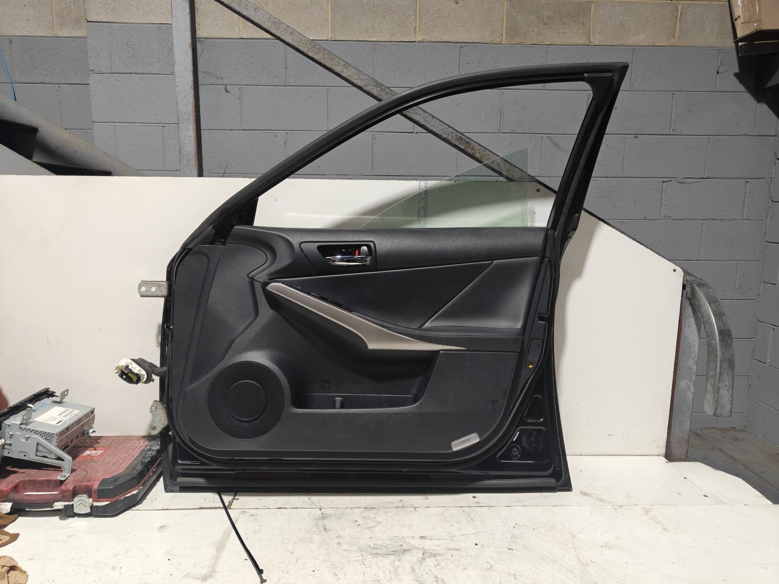 View Auto part Door/Boot/Gate Lock Lexus Is Series 2015