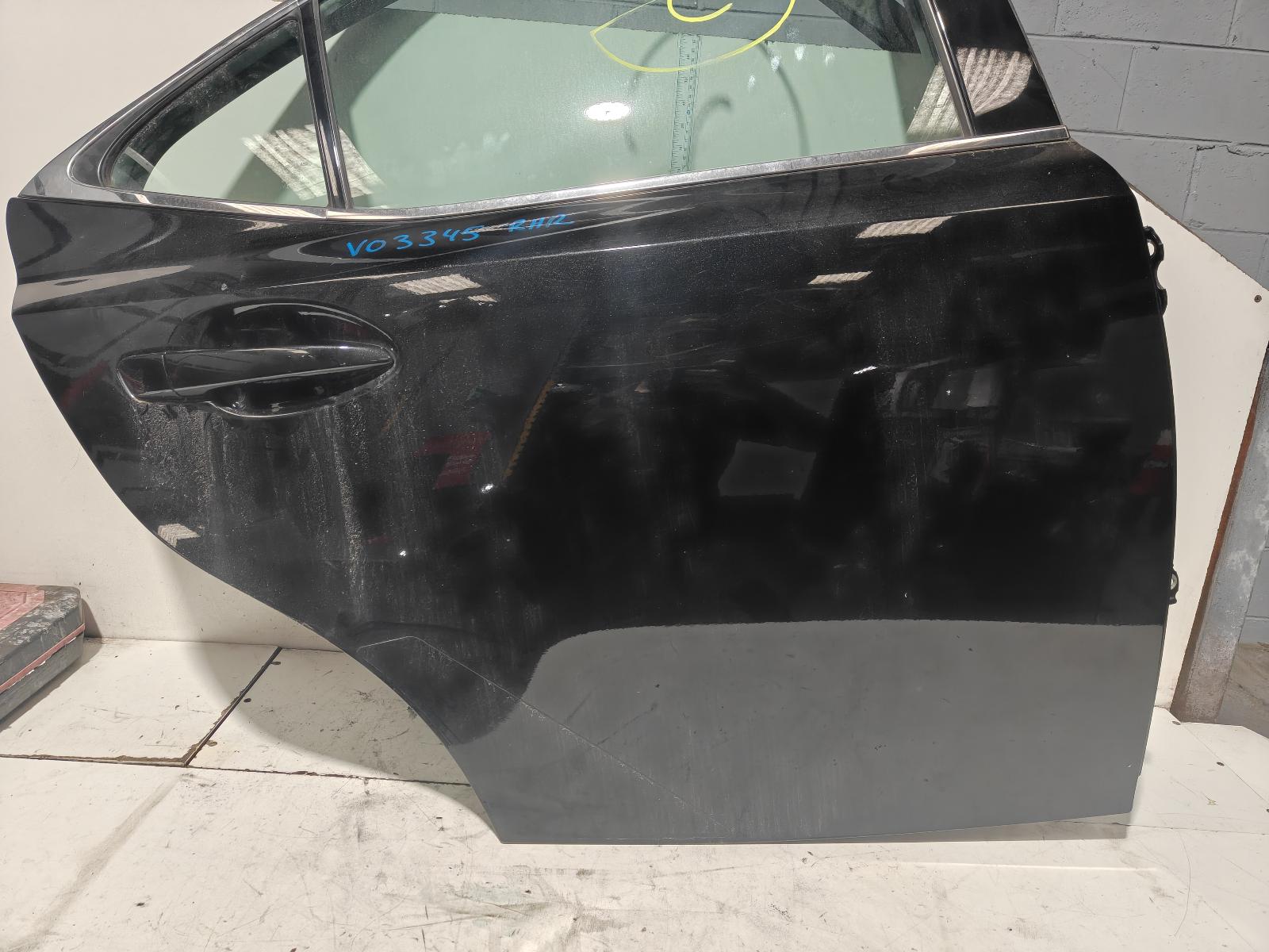 View Auto part Door Hinge/Runner Lexus Is Series 2015