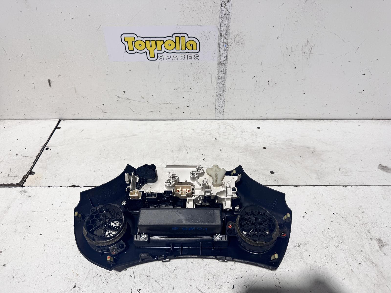 View Auto part Heater/Ac Controls Toyota Echo 2004