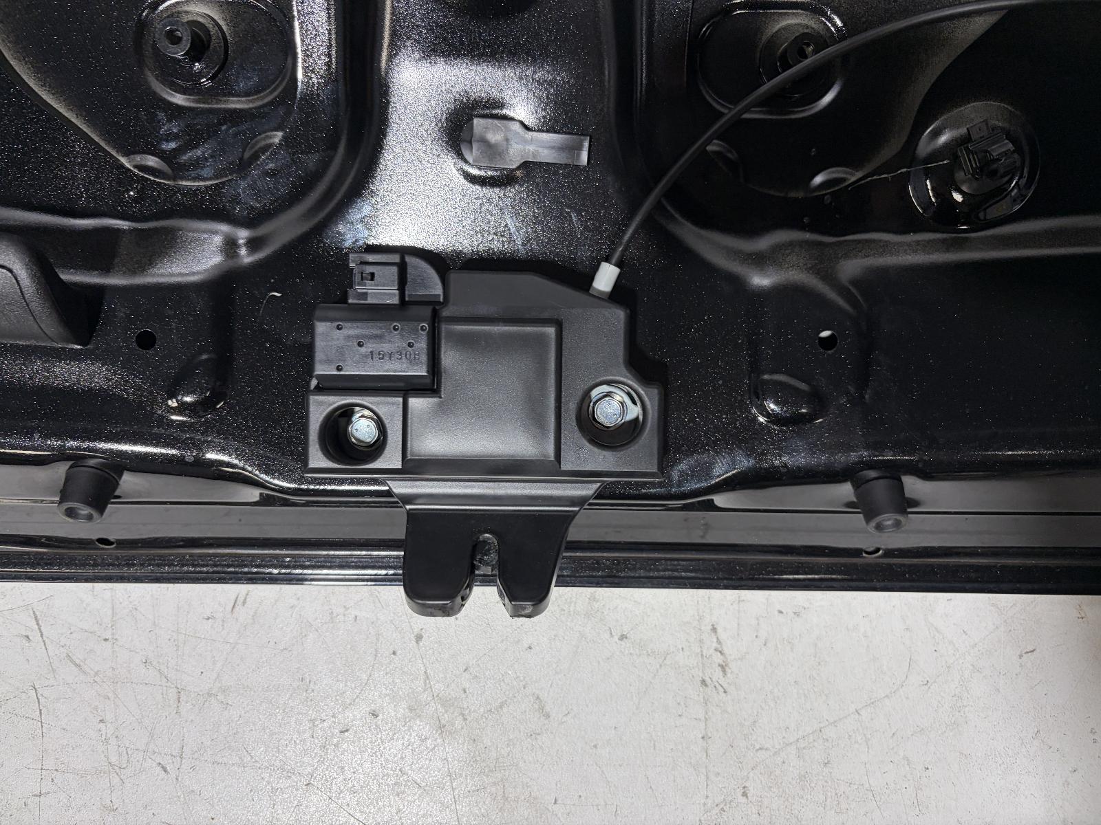 View Auto part Door/Boot/Gate Lock Lexus Is Series 2015
