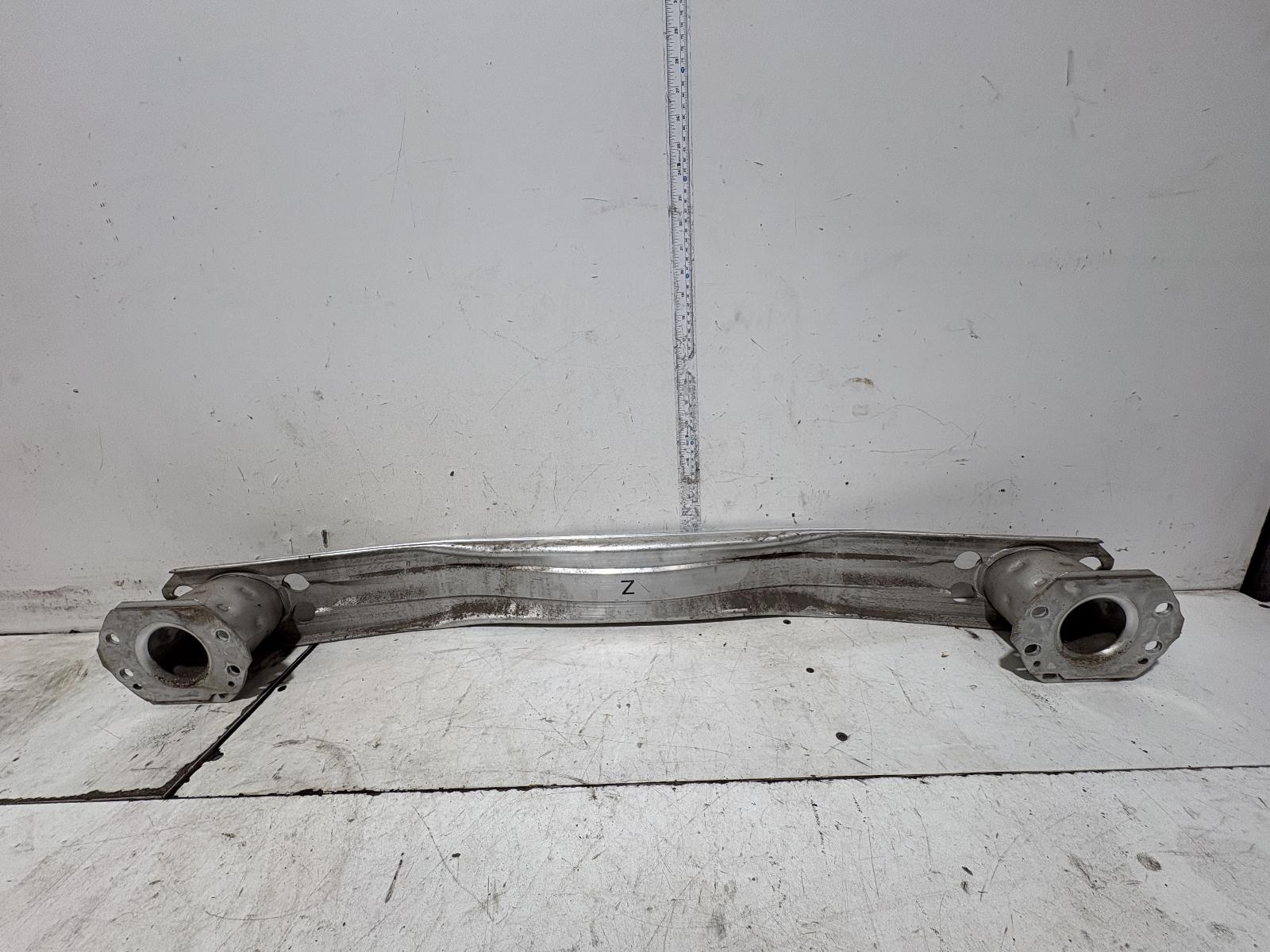 View Auto part R/Bar Bracket/Reinfo Lexus Is Series 2015