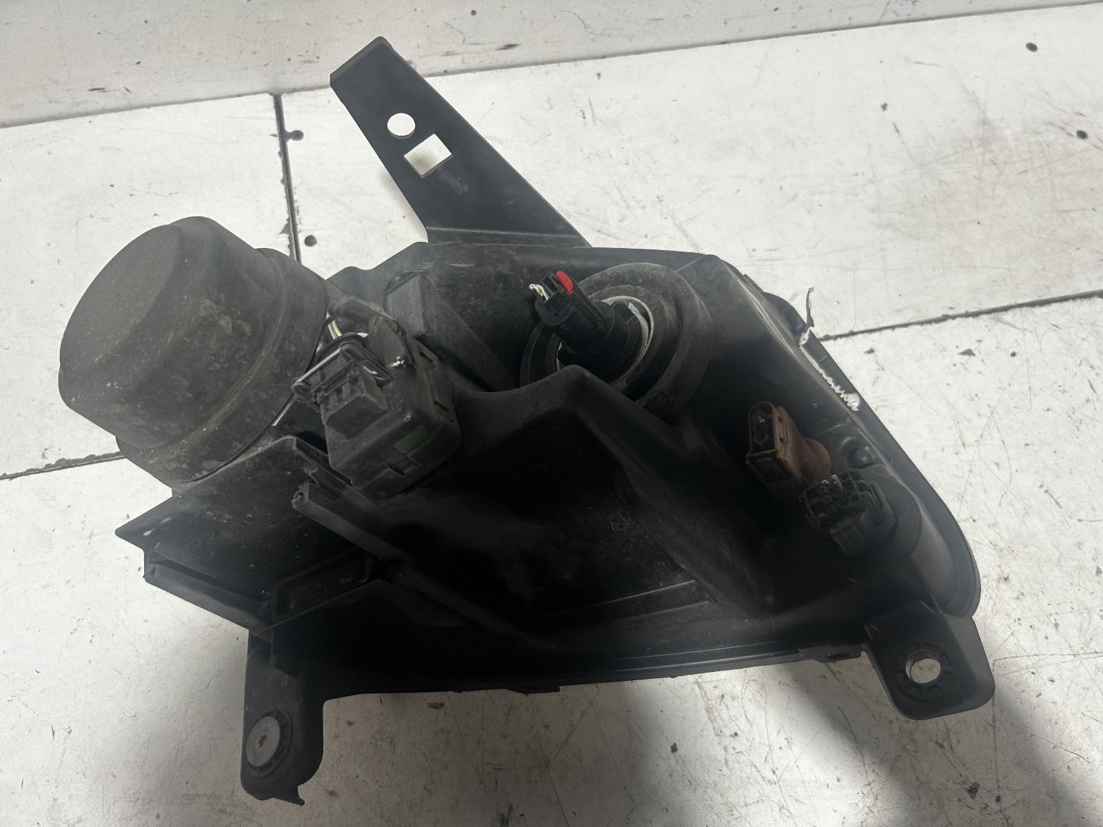 View Auto part Left Headlamp Jeep Compass 2012