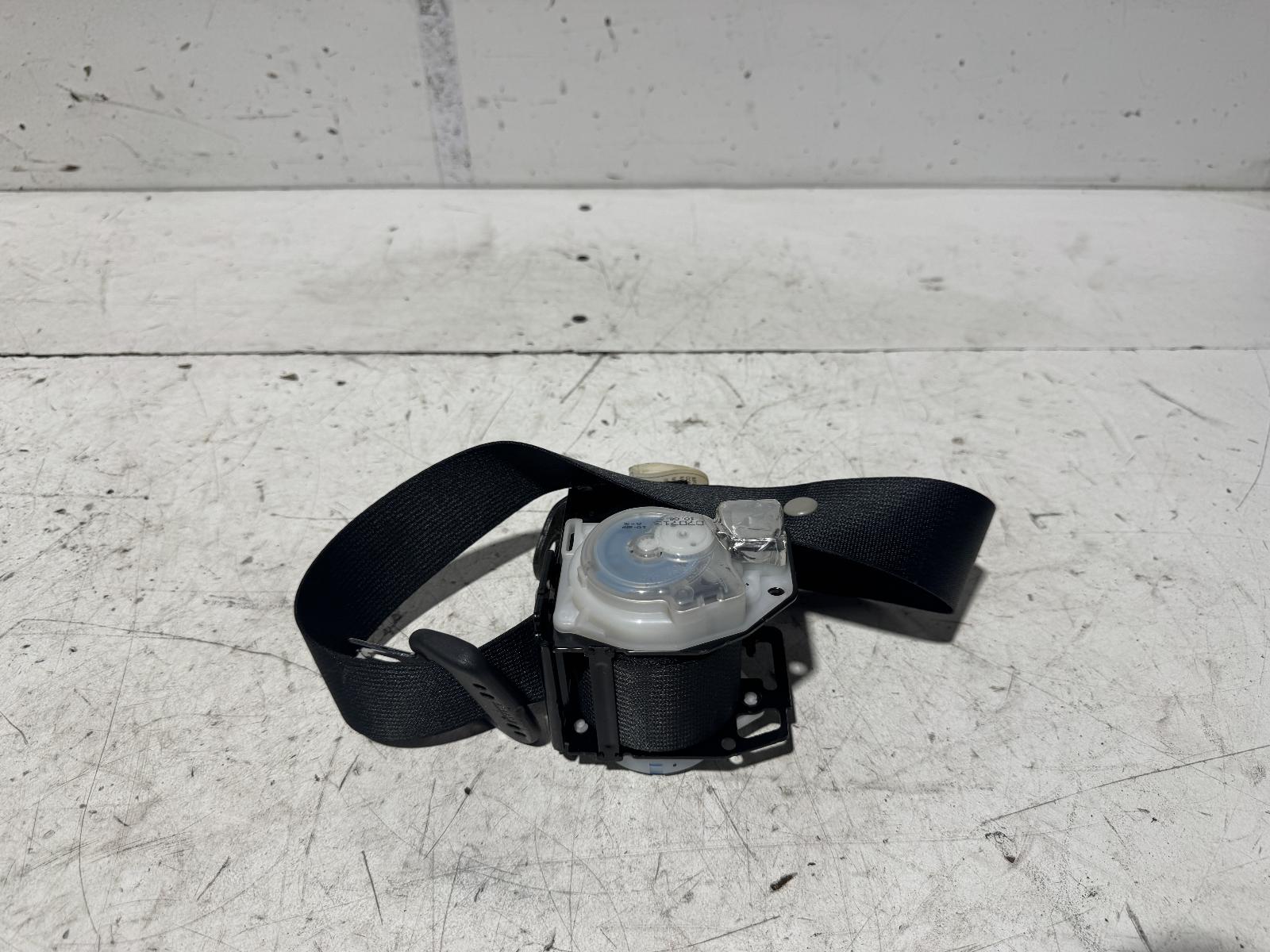 View Auto part Seatbelt/Stalk Toyota Corolla 2010